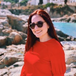 Meet your Posher, Elizabeth